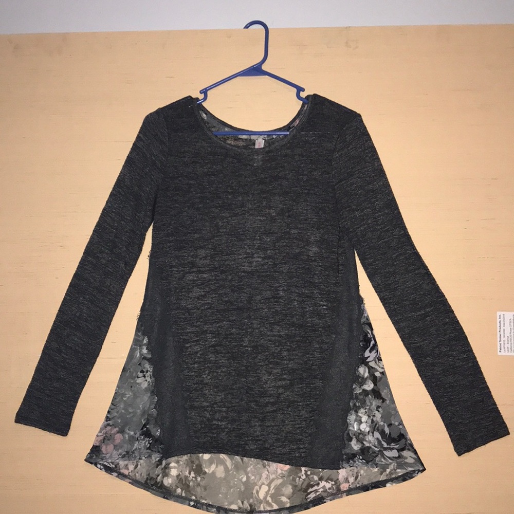 Xhilaration Long Sleeve Top